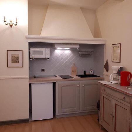 Appartement 7 Chateau Des Gipieres モンブリュン・レ・バン エクステリア 写真
